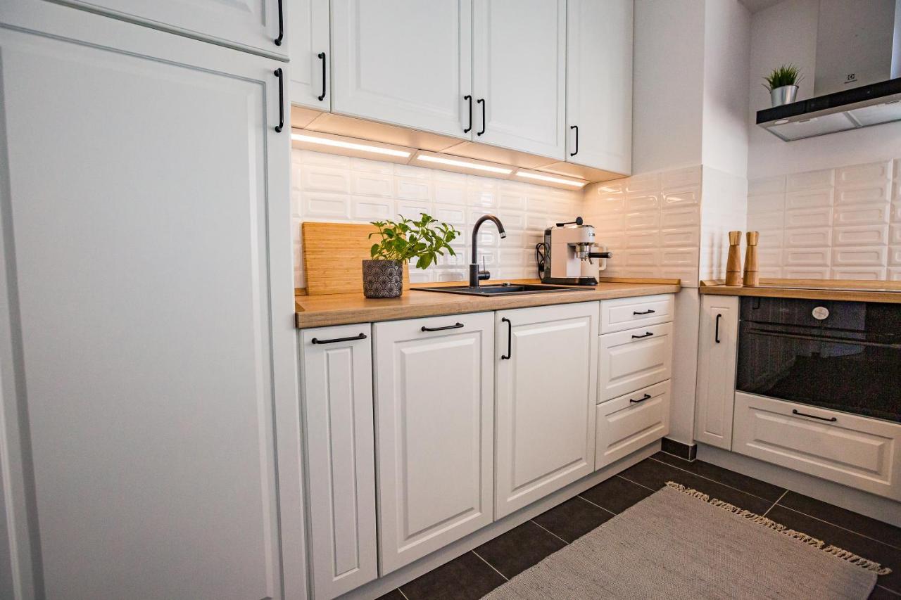 Stylish Oasis With Ac And Parking Apartment *